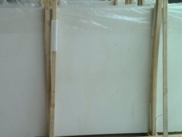 水頭雪花白大理石現(xiàn)貨供應(yīng)，白色石頭供應(yīng)，雪花白山東