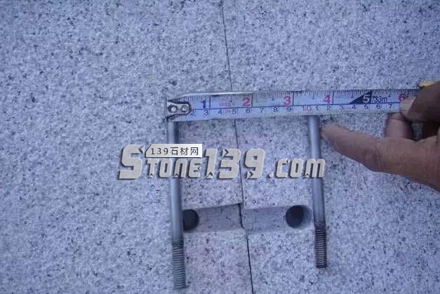花崗巖成品石材驗(yàn)貨注意事項(xiàng)及主要缺陷問(wèn)題