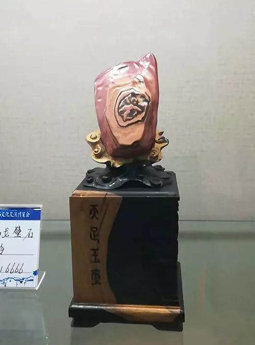 安徽首屆奇石文化交流博覽會(huì)開幕，熱乎乎的金獎(jiǎng)都在這里了！