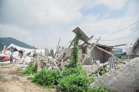 南安市石井鎮(zhèn)“重拳出擊”：取締“三無”石材加工廠，拆除面積總計1670平方米