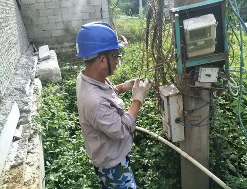 南安市石井鎮(zhèn)“重拳出擊”：取締“三無”石材加工廠，拆除面積總計1670平方米