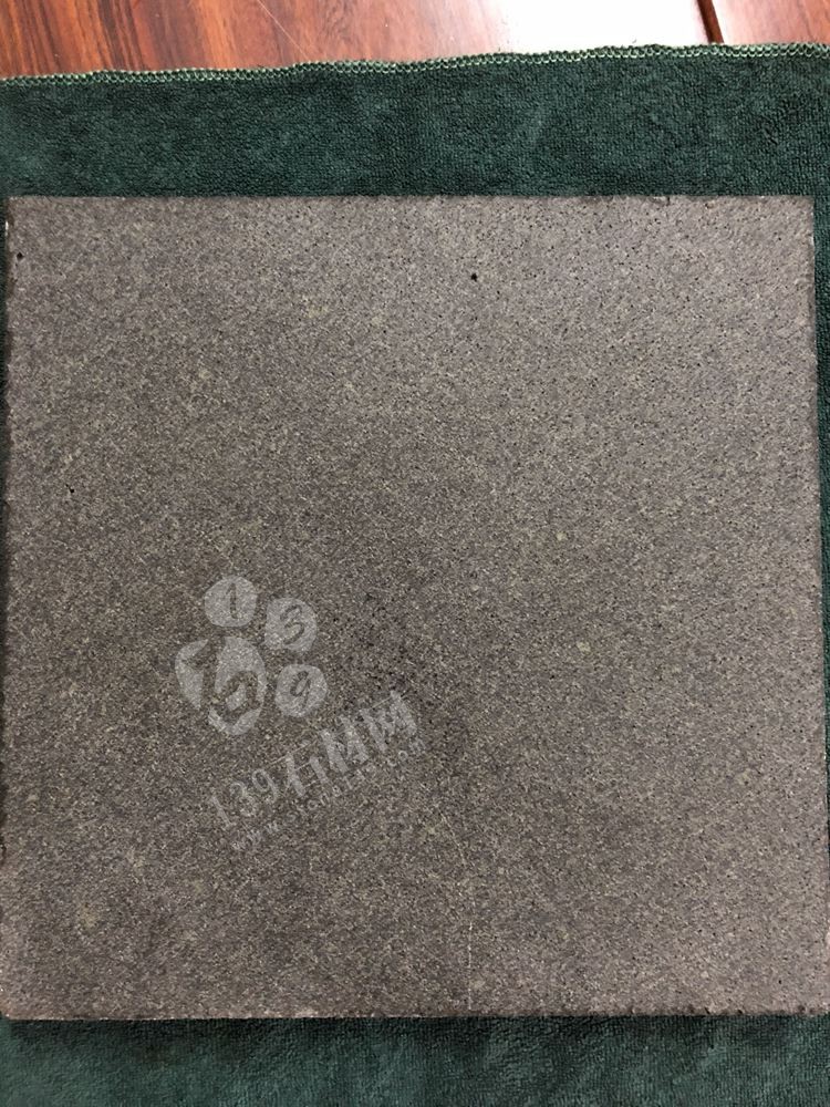 廣東永強(qiáng)石材主營湛江黑,廉江白麻,海浪花(雙稱浪花白),廉江芝麻白、廉江中花、芝麻灰、芝麻黑、海浪花、臺山紅、桂林紅