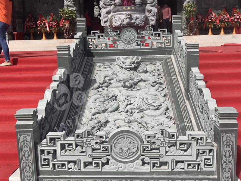 四川茗源石材主要經(jīng)營萬源青石、欄桿護欄、路沿石、市政工程青石訂單