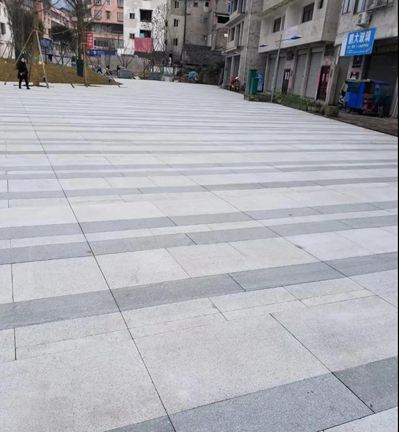 四川芝麻黑花崗巖產(chǎn)區(qū)石棉縣礦山及石材欣賞！